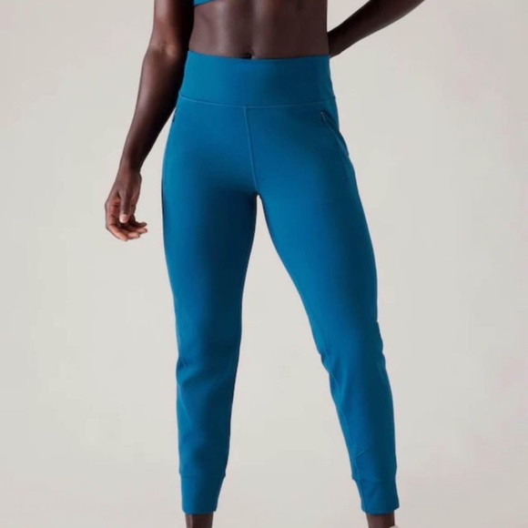Athleta Pants - Athleta Rainier Jogger